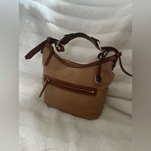 Vintage leather Dooney and Bourke bag!